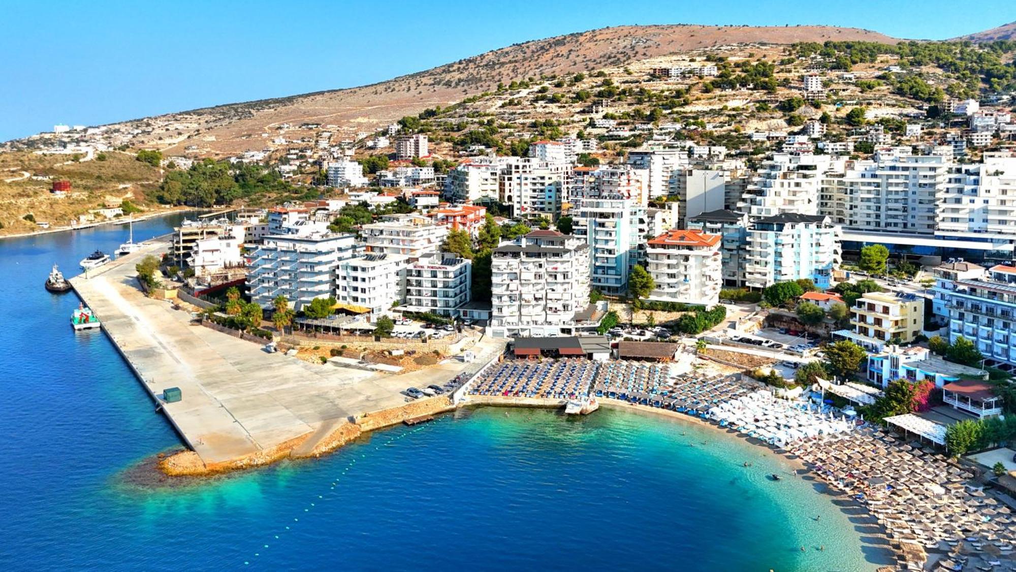Deep Blue Rooftop - 111 Sarandë Exteriör bild