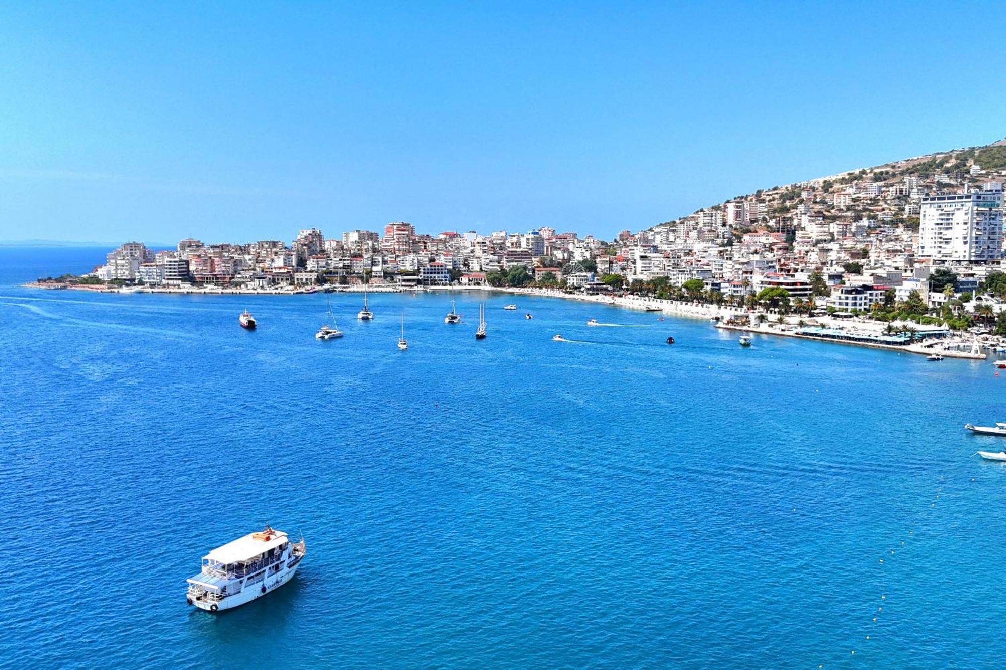 Deep Blue Rooftop - 111 Sarandë Exteriör bild