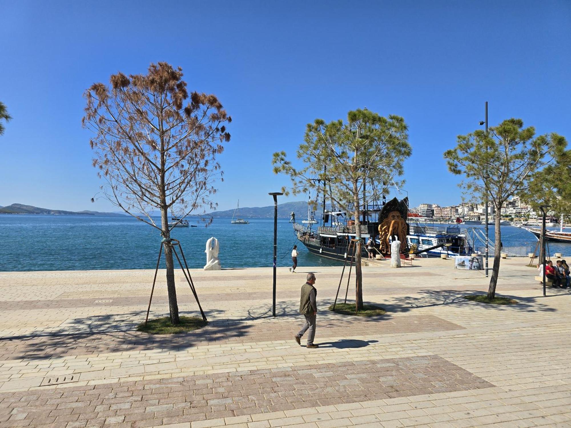 Deep Blue Rooftop - 111 Sarandë Exteriör bild